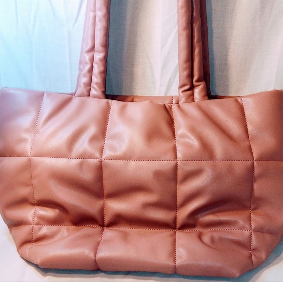 DKNY Poppy Quilted Tote bag - Picture 6 of 6